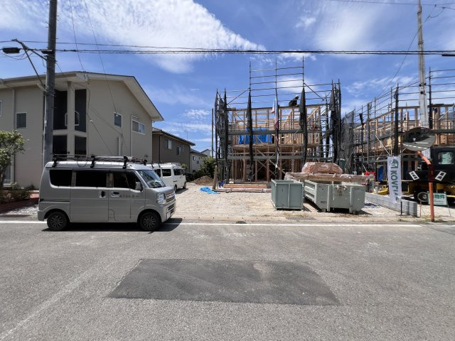 新築　高崎市吉井町神保第２　クレイドルガーデン　2号棟の駐車場|　駐車スペースは並列2台分可能です！

