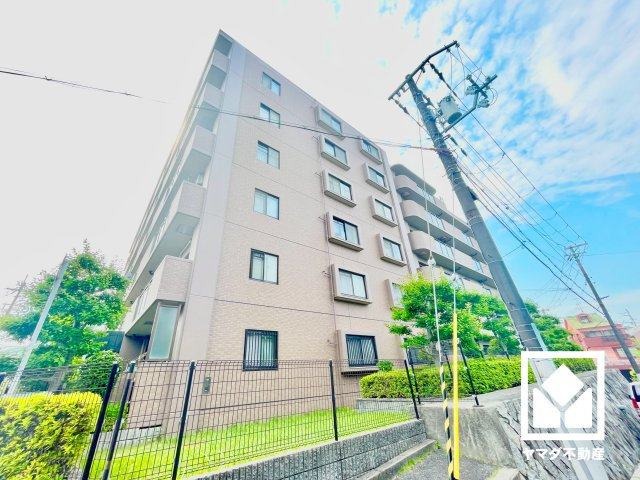 ベルーフ西宮山手の外観|全居室に窓がございます。明るい陽光がたっぷり差し込む心地よい生活空間です。