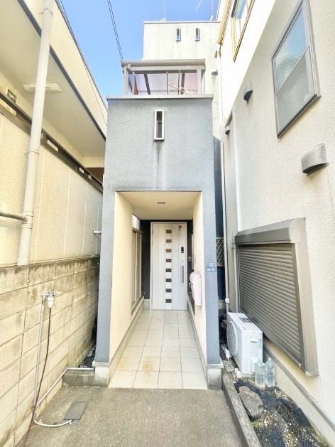 新宿区大久保2丁目  中古戸建
