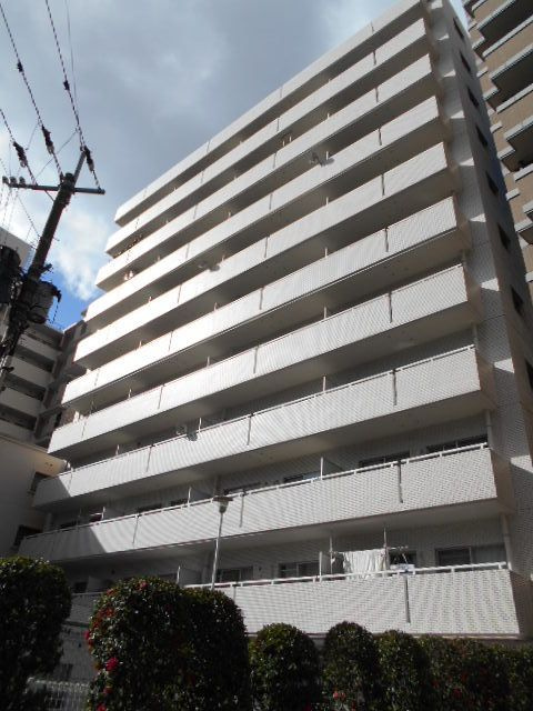ホワイトピア博多駅南
