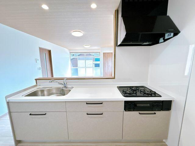 八代市古麓町の中古一戸建のキッチン|新品のキッチンです