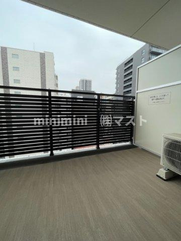 レオングラン本町橋のバルコニー