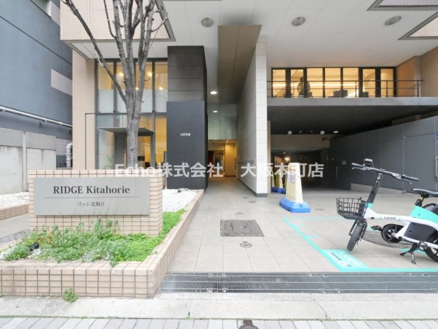RIDGE北堀江の駐車場