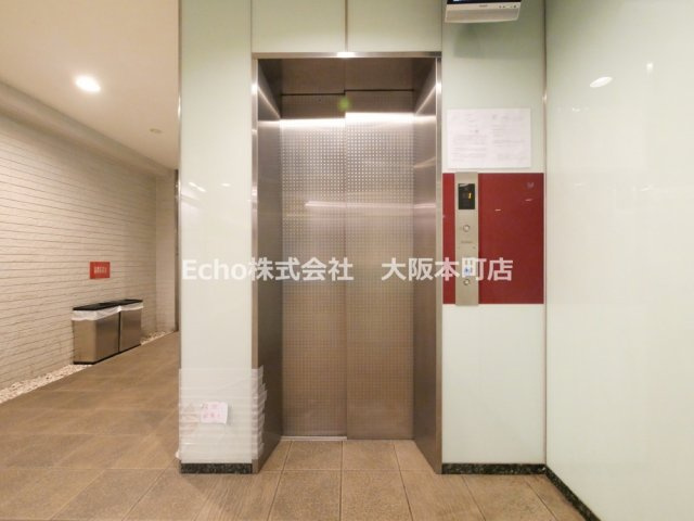 RIDGE北堀江のエントランス