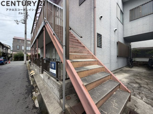 サニーハイツ門戸のエントランス