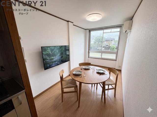 画像中の家具はAIによって配置加工されているため付属しません。