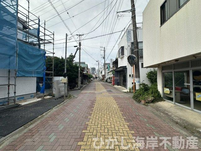 藤沢市辻堂元町1丁目　売地　全２区画の前面道路含む現地写真|現地外観