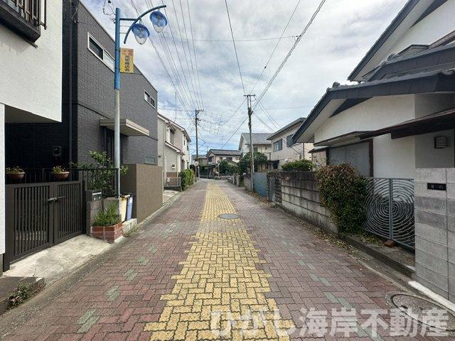 藤沢市辻堂元町1丁目　売地　全２区画の前面道路含む現地写真|現地外観