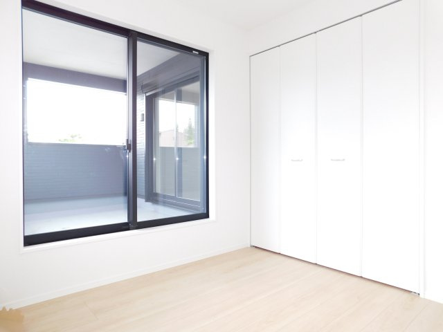 名古屋市港区春田野１丁目の新築一戸建の洋室|◇洋室◇　　南面で明るい洋室５．０帖　全居室収納完備！　バルコニー利用可♪