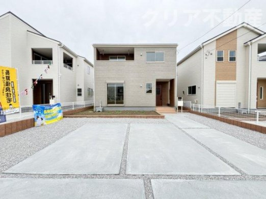 【駐車場】 | 高崎市新町第8　3号棟新築 寝室9帖♪