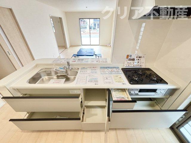 【キッチン】 | 高崎市新町第8　3号棟新築 寝室9帖♪