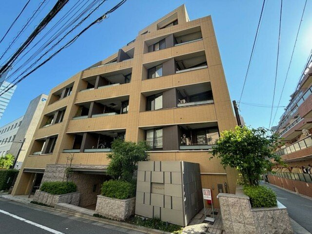 オークプレイス目黒行人坂の外観|オークプレイス目黒行人坂３階部分のお部屋は通常仲介手数料３６２万６７００円→０円！さらにキャッシュバック２９万円にて即日現地案内可能です！