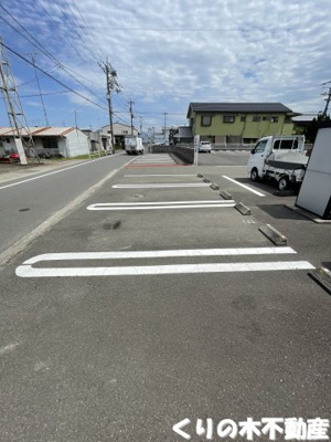 【駐車場】 | ベルガーデンＢ | ＪＡくみあいマーケット郷店様まで230m
