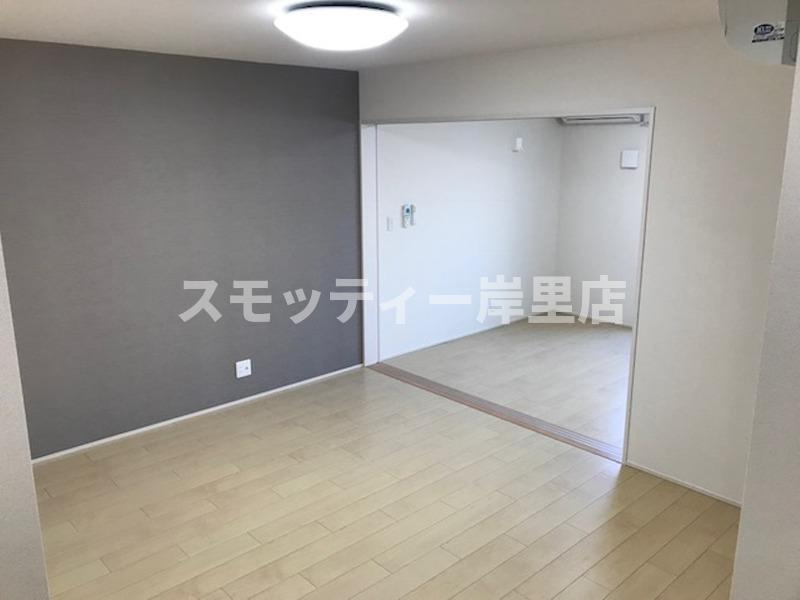 フジパレス清水丘Ⅴ番館の居間・リビング