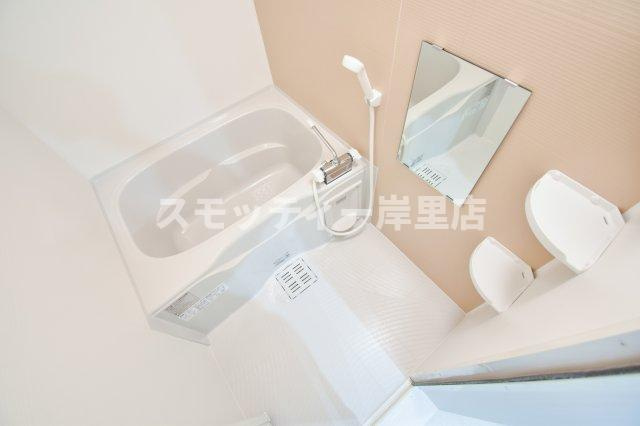 フジパレス清水丘Ⅴ番館の浴室