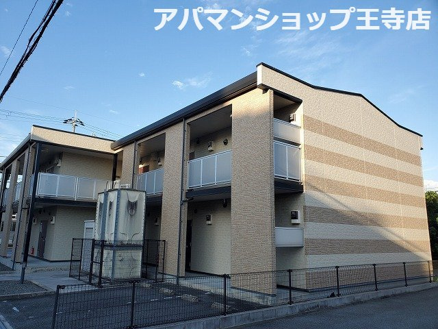 レオパレスカーサ