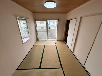 【寝室】 | ジュネスベルＥ棟 | 広くて明るい寝室