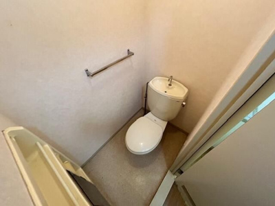 【トイレ】 | ジュネスベルＥ棟 | 落ち着いたトイレです