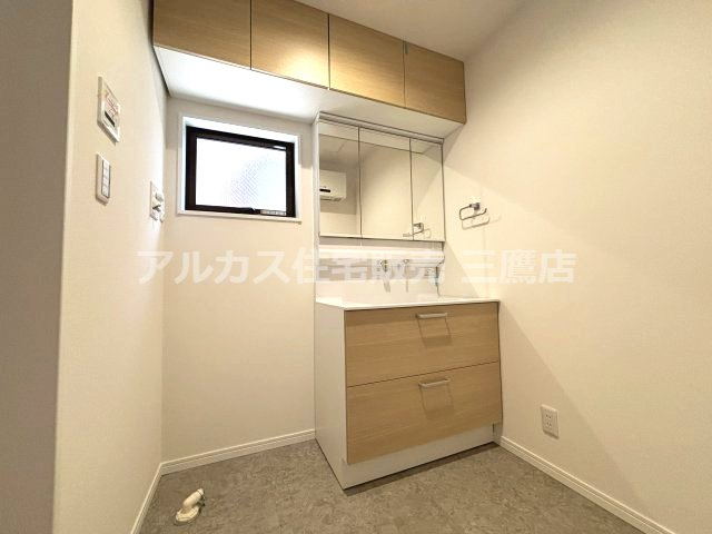 練馬区関町北4丁目 新築戸建て 西武新宿線「武蔵関」駅の独立洗面台