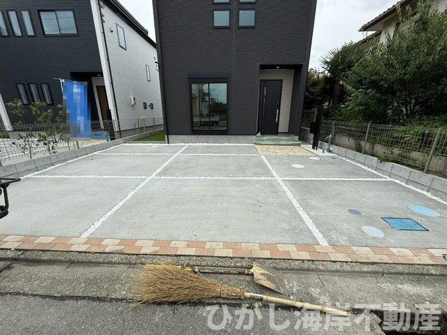 平塚市東中原２丁目　　新築戸建　　全２棟の駐車場|駐車スペース