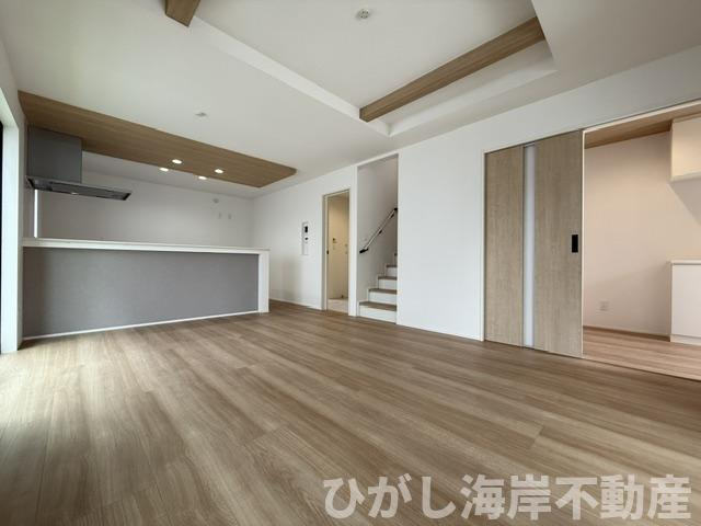 平塚市東中原２丁目　　新築戸建　　全２棟のダイニング|16帖　LDK