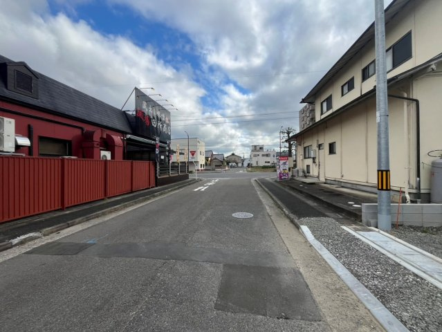 新築戸建・新築建売　郡山市堤第4　大成小・第一中の前面道路含む現地写真|前面道路　東側幅員9.0ｍ公道