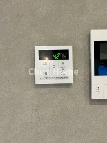 クレドハイツリー両国の発電・温水設備|【給湯リモコン】外での一日を忘れさせてくれるオートバス機能でお好みの湯量・温度に調整された浴槽。