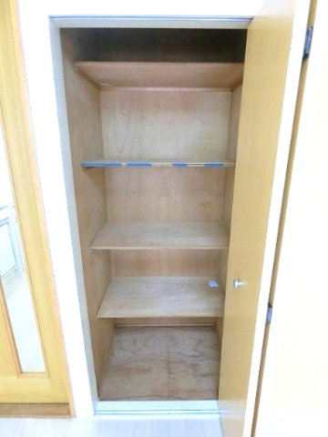 松戸市常盤平陣屋前の賃貸マンションの収納