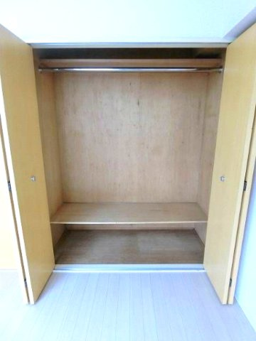 松戸市常盤平陣屋前の賃貸マンションの収納