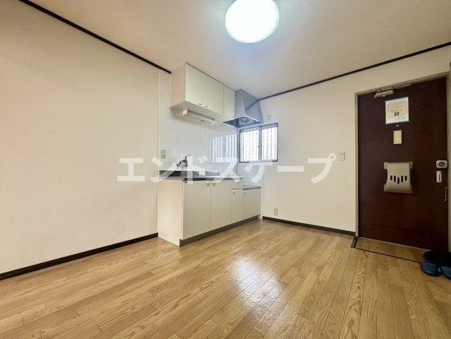 服部ハイツ　Ａの居間・リビング|高崎、前橋のお部屋探しはエンドスケープまで！お客様の理想お聞かせ下さい♪