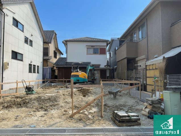 ★近江八幡市堀上町　第8期　新築一戸建ての外観|周辺は落ち着いた街並みの住宅地！子育てがしやすい住環境です！まだ未完成ですが、現地でしかわからない事もございます。是非一度ご覧ください。