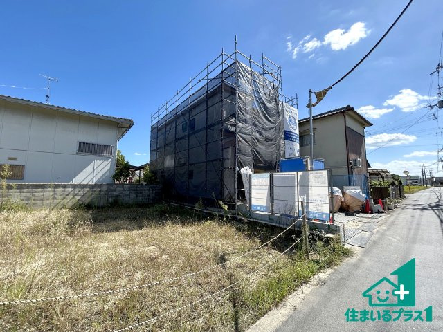 ●17(土)18(日)現地案内可能！　大和高田市礒野町の前面道路含む現地写真|駅やスーパー、小学校・中学校等日常生活に欠かせない情報や道のりもご紹介いたしますのでお気軽にご相談ください。