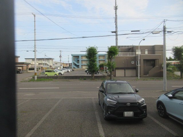クラルテの駐車場