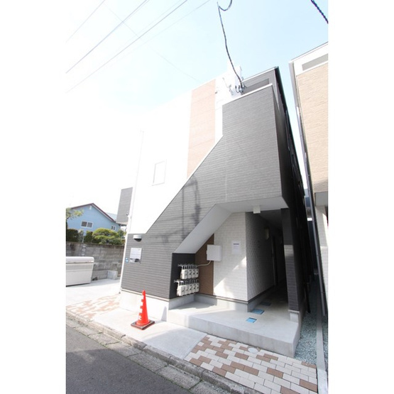 【エントランス】Impressive　Hayama