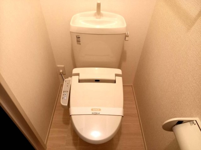 コム・シェ・ヴ　Ａのトイレ