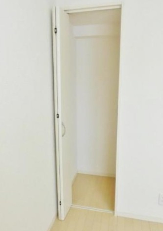 足立区梅田２丁目のアパートの収納