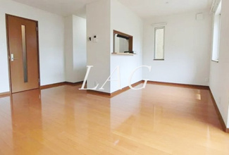 【居間・リビング】 | サウスソシア | 洋室のお部屋です。