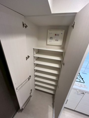 エスリードレジデンス大阪福島シティウエストの収納