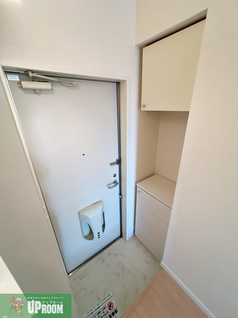 コンフォート西之島の玄関