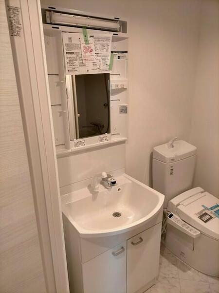 アベニール南小岩の独立洗面台