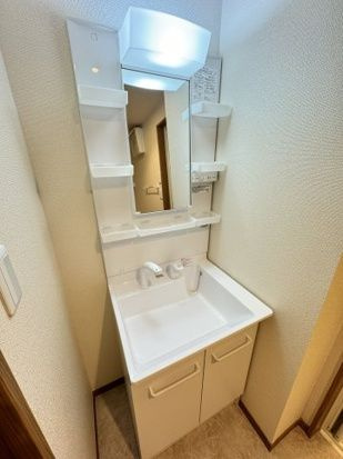 ディアコートＫⅥＮの独立洗面台