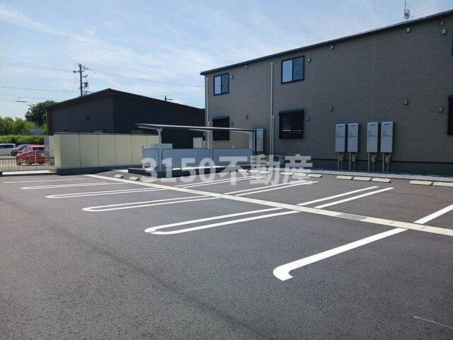 ヌーヴォー　エ　ベル　Ⅱの駐車場|駐車場です