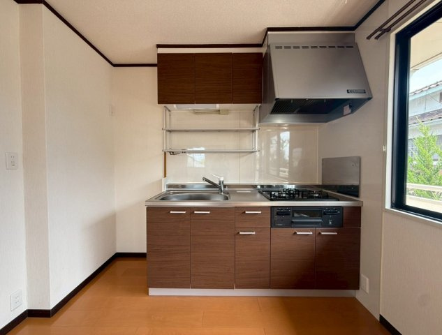 熊本市東区長嶺東５丁目のアパートのキッチン