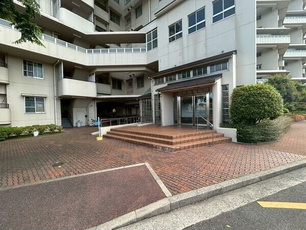 佃第3コーポ6号棟のエントランス|清潔なエントランスです