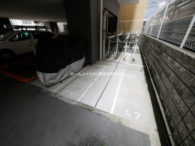 CITY SPIRE北梅田の駐車場