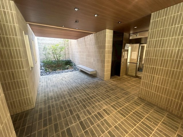 J.GRAN　Court京町堀のロビー
