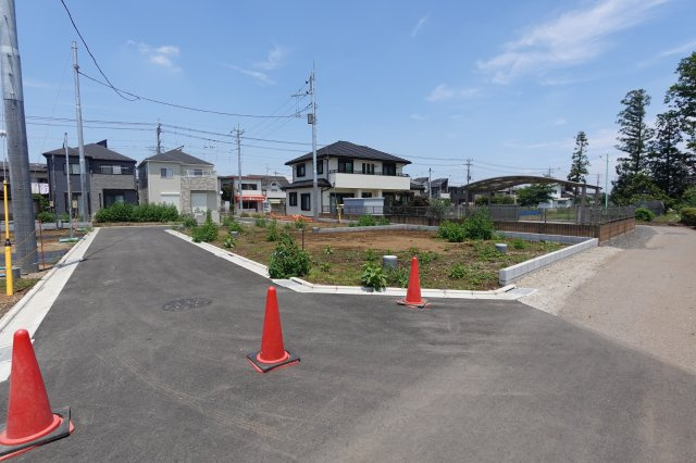 川越市安比奈新田新築戸建　全７棟の前面道路含む現地写真