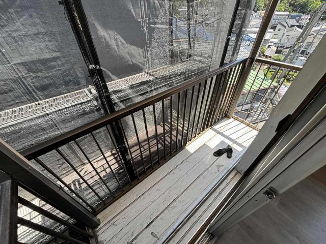 鈴蘭台南町７丁目戸建のバルコニー