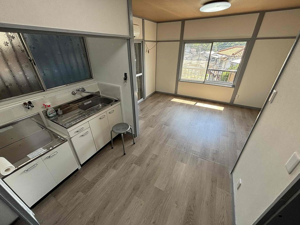 鈴蘭台南町７丁目戸建の居間・リビング