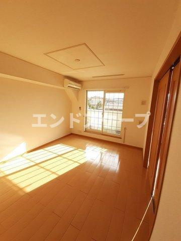 シュティル　グランツの居間・リビング|高崎、前橋のお部屋探しはエンドスケープまで！お客様の理想お聞かせ下さい♪